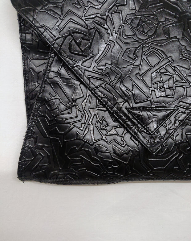 Black unique clutch
