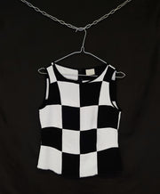 B&W top