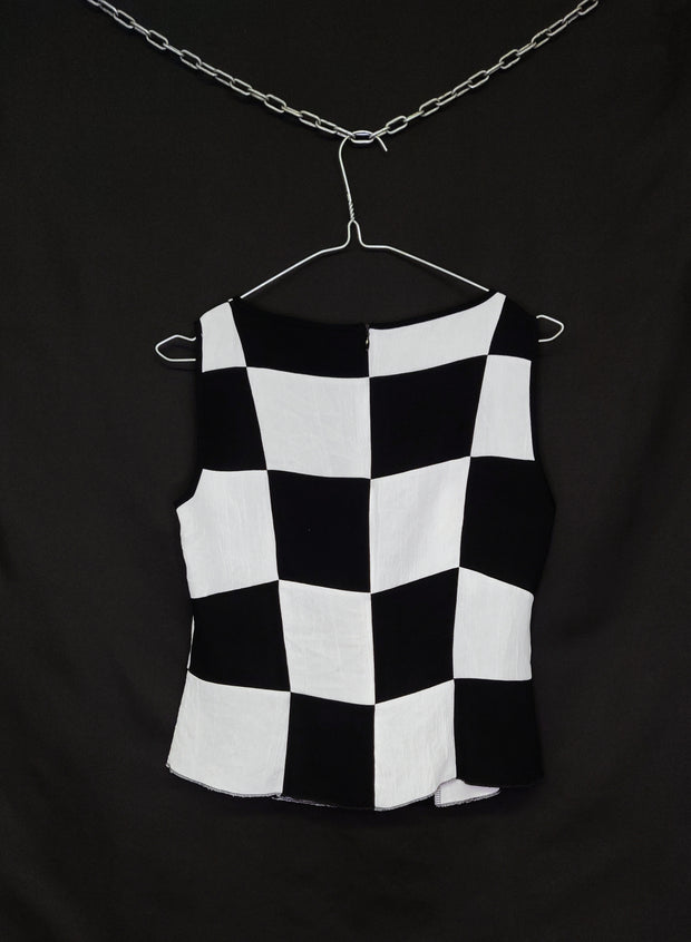 B&W top