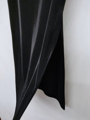 Shiny black skirt